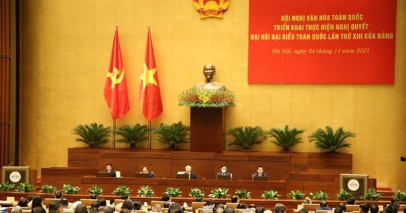 Hình ảnh minh họa một diễn đàn trực tuyến về phim Việt Nam, giao diện sôi động với nhiều bình luận, thể hiện sự tương tác của cộng đồng trong việc phim xét vn.